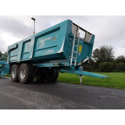 Rollspeed 6835 - Benne agricole monocoque Rolland - Volume max. 35 m³ - PTAC 24 tonnes - Rehausses et options personnalisables