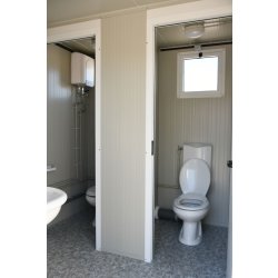 Bungalow sanitaire de chantier avec 2  WC à l'anglaise, un urinoir et un lave main - SSU