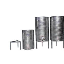 Cuves inox - Fabrication sur mesure - Inox 304L et 316L pour vins rouges, blancs et rosés