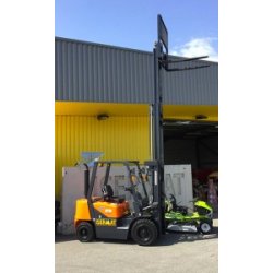Chariot élévateur industriel diesel 2,5 T - Location courte ou longue durée - Capacité 2500 kg