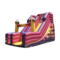 Toboggan gonflable Aladdin - Réf. TBG26-CH - Dimensions 8x4,5x5m - Sécurisé et conforme norme CE EN 14960