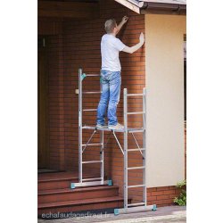 ECHAFAUDAGE POUR ESCALIER: 3.00M HAUT. TRAVAIL MAX