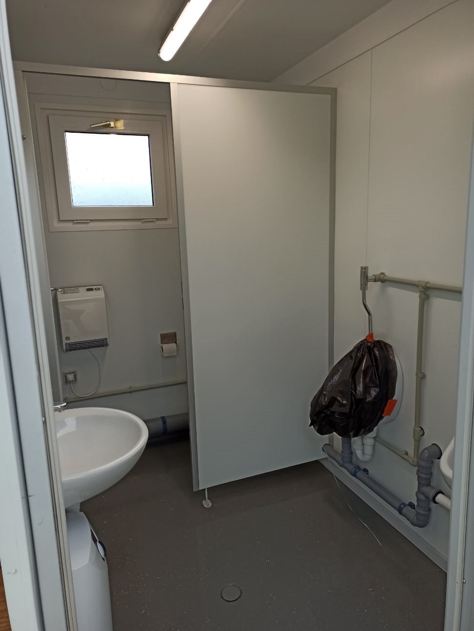 Bloc sanitaire aménagé sur-mesure_9