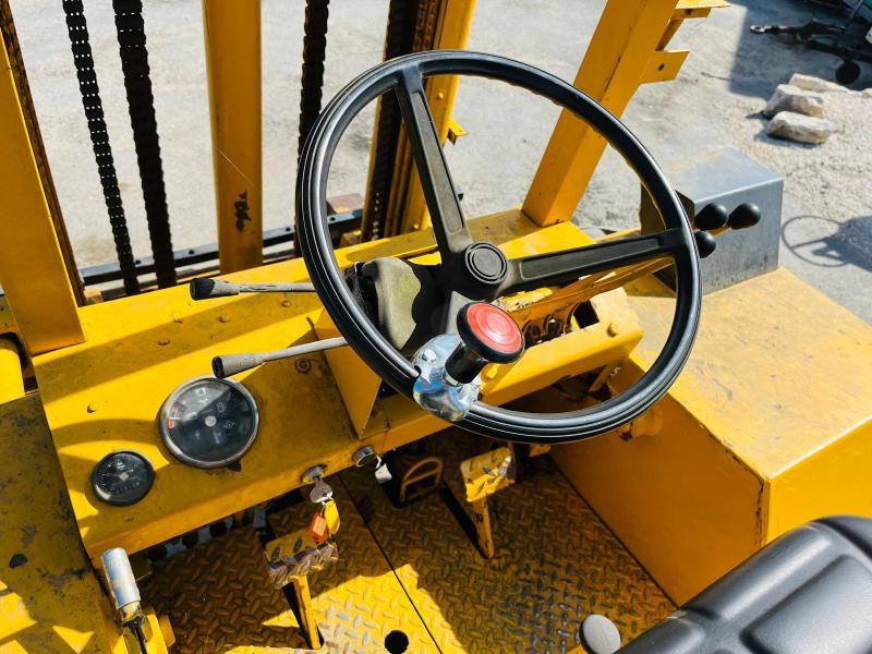 PORTHOS Chariot élévateur D20_9