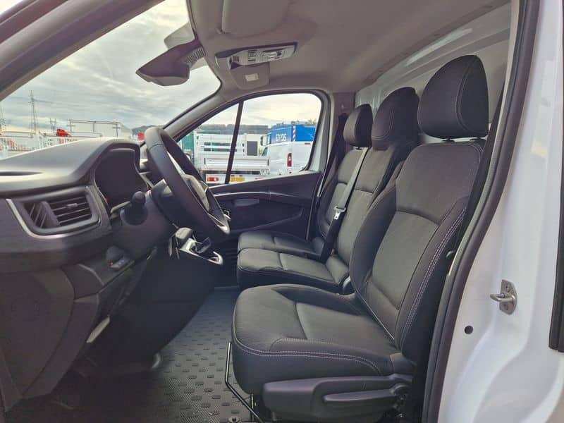 RENAULT TRAFIC L2H1 170 ch - Utilitaire neuf - Boîte manuelle - PTAC 3 070 kg_9
