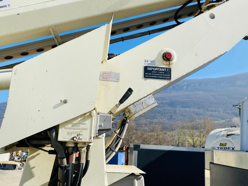 MERCEDES camion nacelle sprinter 208 d 30n (net de tva)_9