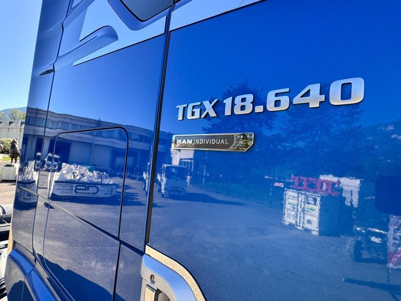 MAN TGX 18.640 avec hydraulique benne_9