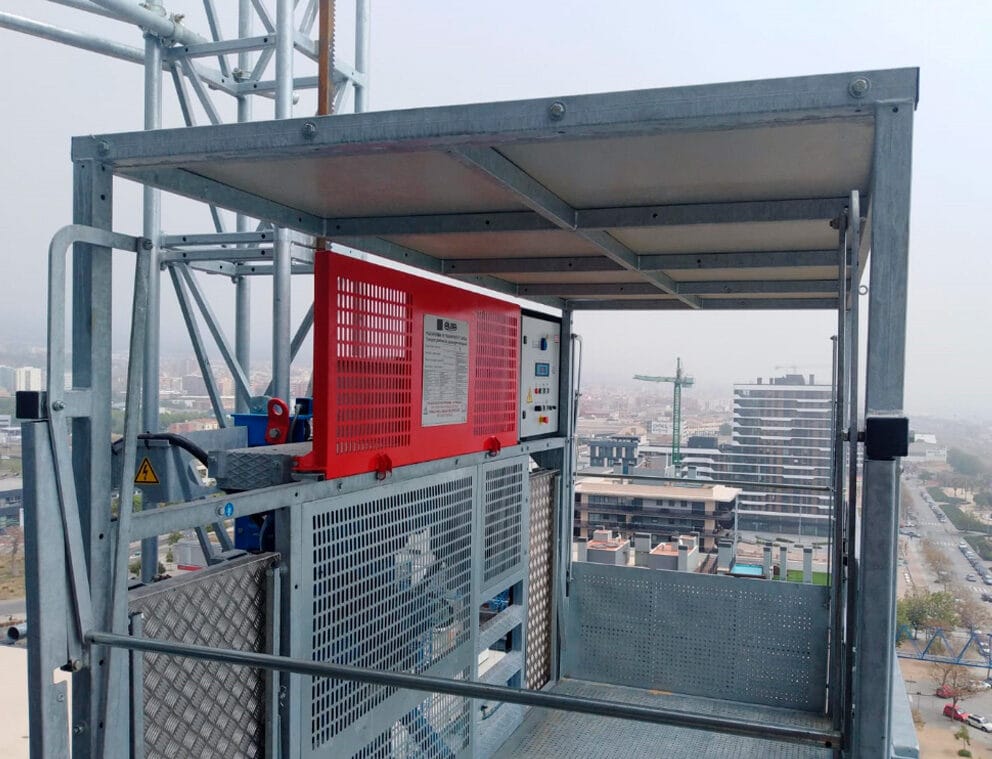 Monte-matériaux avec personnel accompagnant - capacité de charge 2000 kg - PT 2000_9