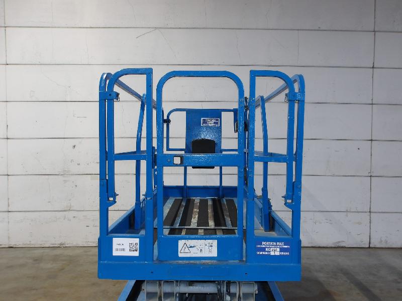 Nacelle ciseaux GENIE gs2046 occasion_9