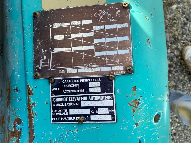 KOMATSU Chariot élévateur diesel FD30T14_9