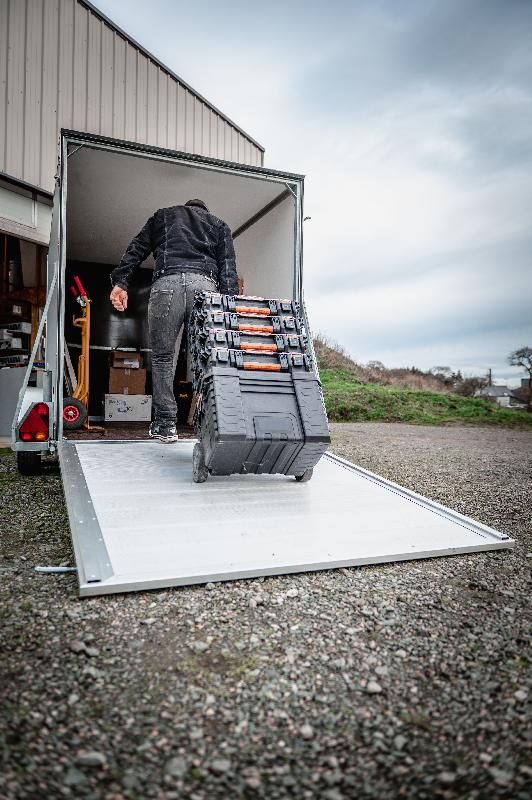 FOURGON  260x155x177 freiné PTAC : 1350 kg Porte pont de série_9