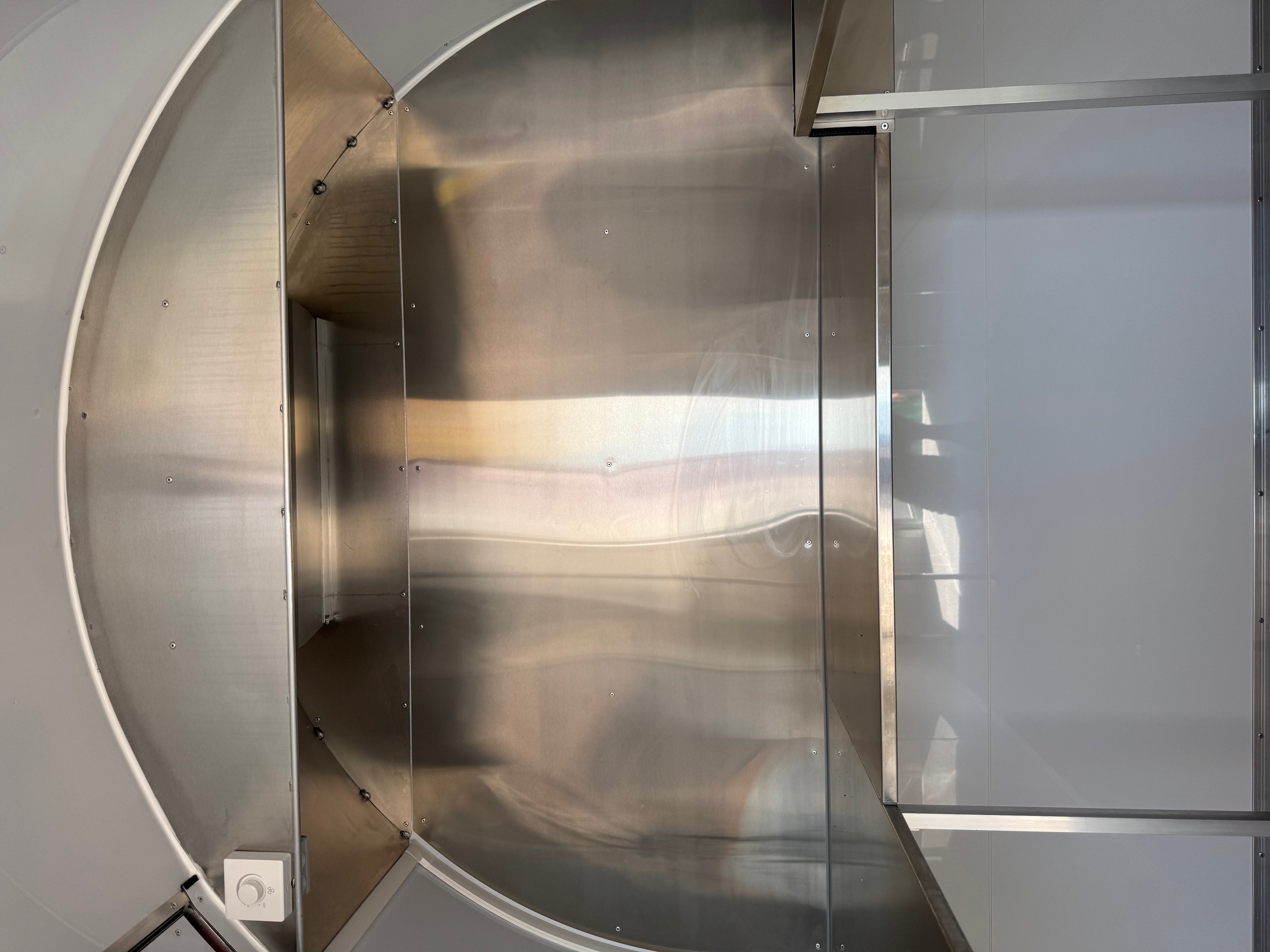 Remorque food-truck  pré équipée idéale  pour commerce ambulant mobile, sandwicherie, street food - Modèle LARGE 170/300XL_9