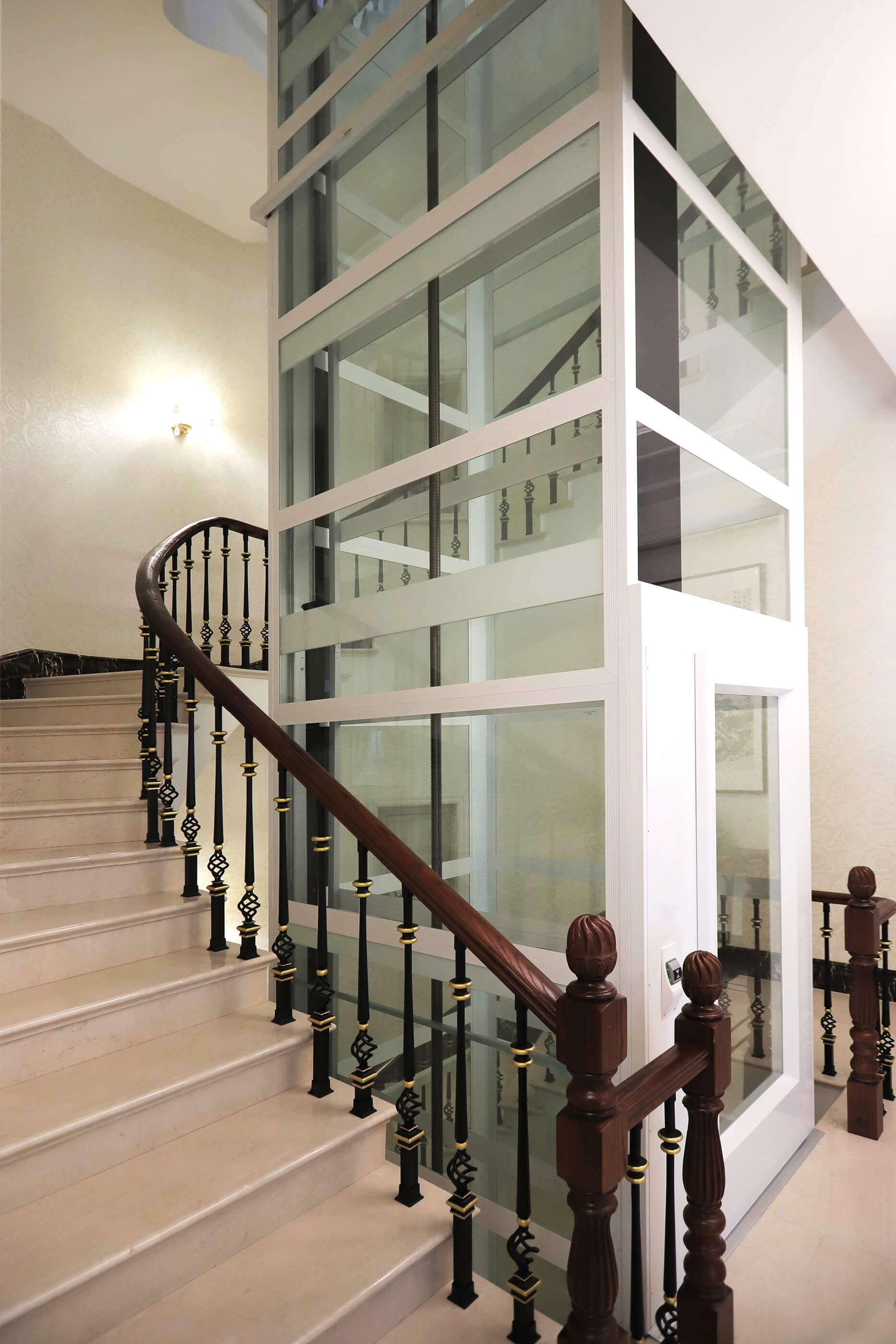 Élévateur vertical économique et facile à installer