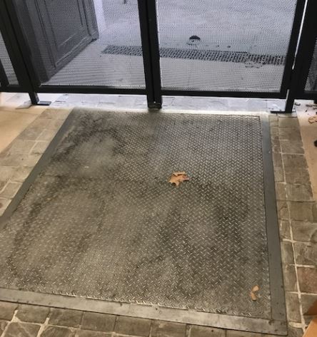 Monte charge non accompagné pouvant élever jusqu'à 9 000 kgs - DHS 0-9000 Kg_9