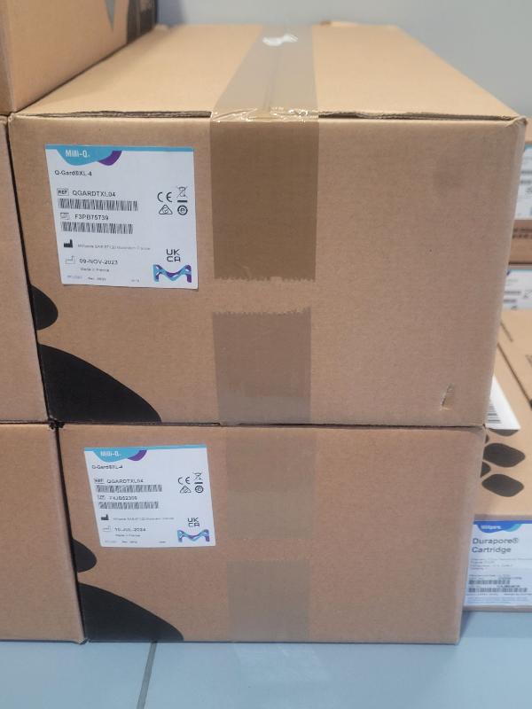 Système de purification d′eau Millipore Milli-Q CLX 7040 (LC) ZAFS51040_9