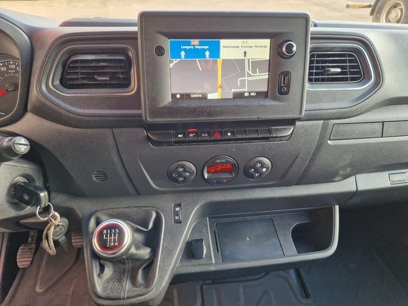 RENAULT MASTER L2H2 150 ch - Utilitaire occasion - 61 000 km - Mise en circulation 06/2024_9
