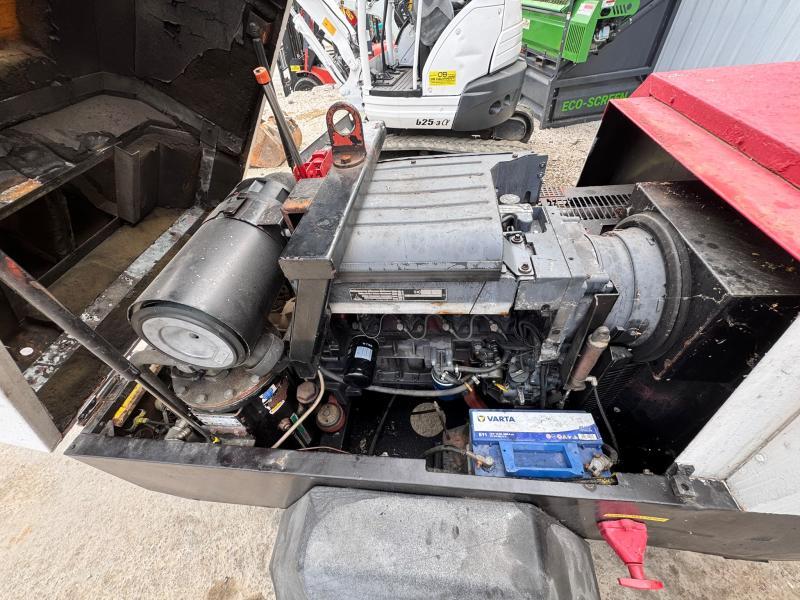 Ingersoll rand P180WD Compresseur de chantier sur remorque_9