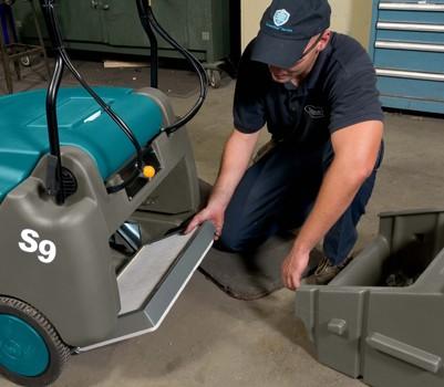 S9 Large balayeuse autotractée TENNANT alimentée par batteries_9