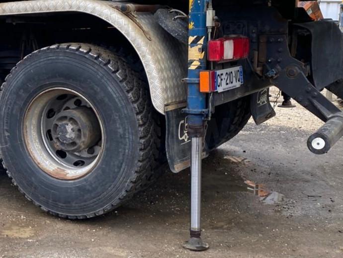 RENAULT kerax 8x4 520 bibenne cif grue cormach_9