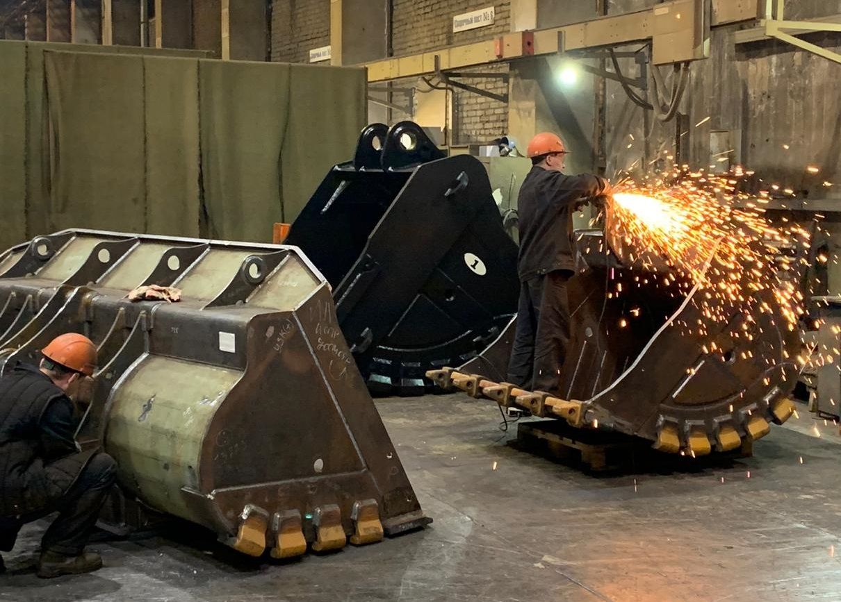 Godet carrière pour pelle jusqu'à 120 tonnes_9