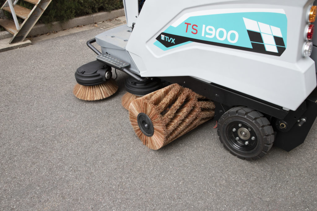 Balayeuse autoportée TS1900S - rendement max 11 400/19 000 m²/h - pour entreprises de propreté, sites industriels, entrepôts et centres de distribution_9