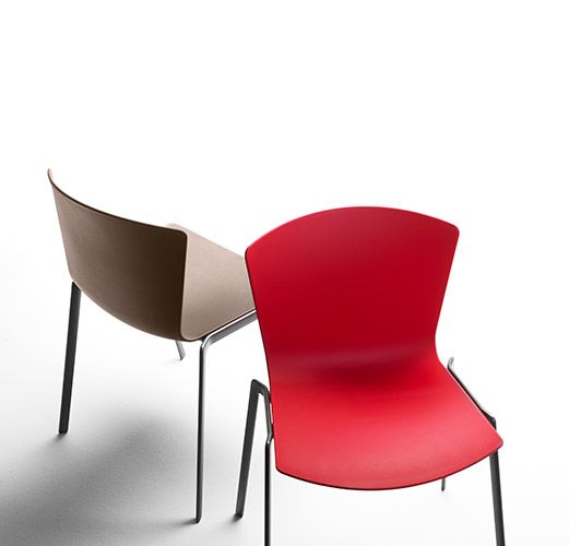 Chaise empilable SLAM - Polypro, bois ou tapissée - Design intemporel et accessoires fonctionnels_9