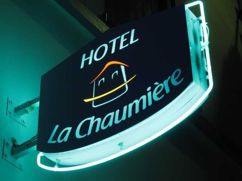 Enseigne drapeau sur mesure en plexi ou aluminium, avec système d'éclairage intégré - OUEST ENSEIGNES_9