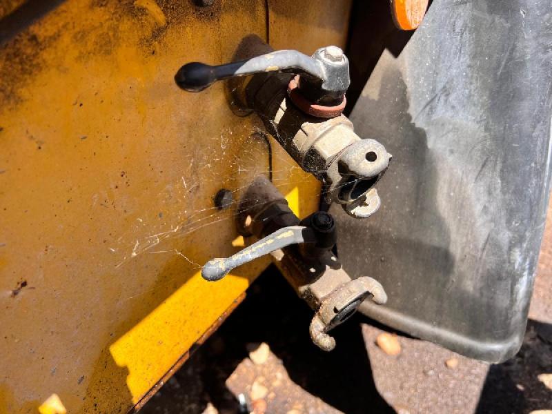 ATLAS COPCO xas 35 compresseur 9bar sur remorque (net de tva)_9