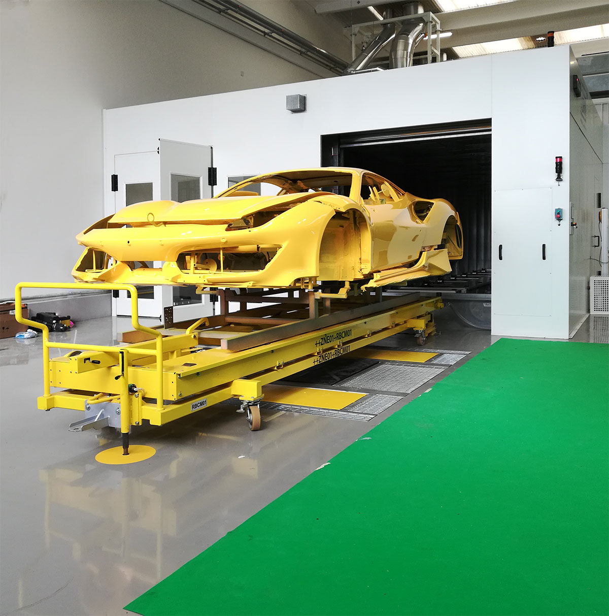 Porte rapide industrielle par excellence conçue pour compartimenter des environnements destinés à des usages divers et variés - ZipGO_9