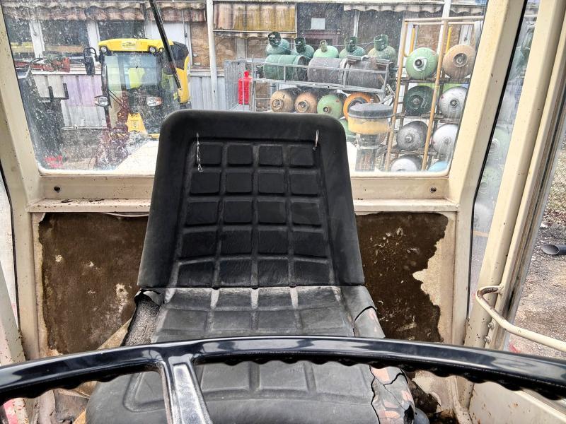 Manitou MC 40 CP Chariot élévateur 4T tout-terrain_9