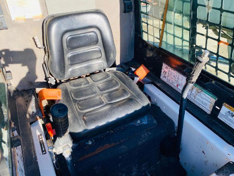 BOBCAT s100 mini chargeuse sur pneu (avec accessoires)_9