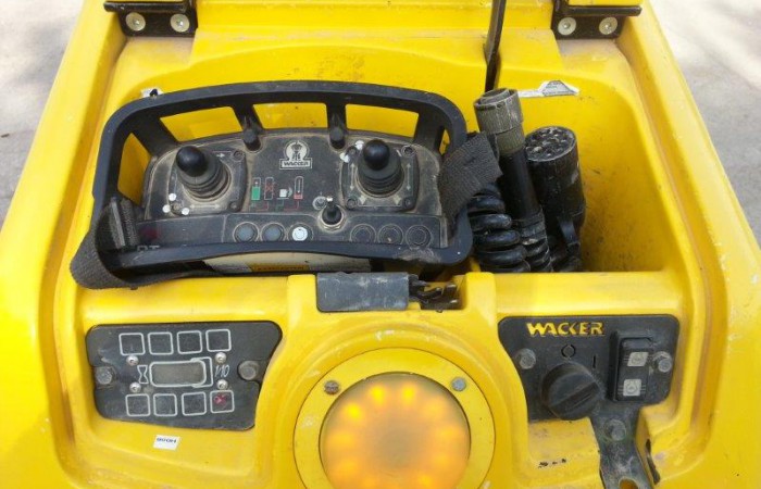 Engin compacteur de 1,4 tonne modèle RTSC2 Wacker Neuson