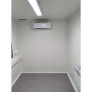 Bureau modulaire préfabriqué avec intérieur en chêne clair ou blanc