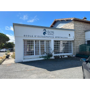 Enseigne en lettres découpées sur mesure, pour donner du relief et améliorer la lisibilité de votre marque - OUEST ENSEIGNES_9