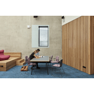 Chaise empilable avec dossier flexible, forme organique et patins en téflon - Four®Sure 44_9