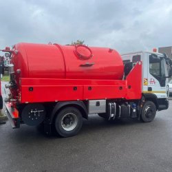 Combiné hydrocureur 12T - Débouchages grandes capacités et pompage de fosses - De 90L/min à 175 bars, à 37L/min à 400 bars - Cuve 7000L