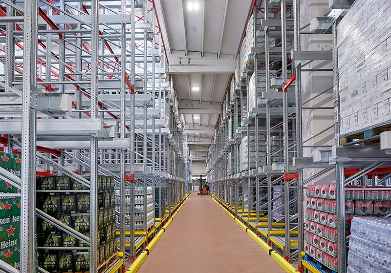 Rayonnages à accumulation (drive-in) - système de stockage à haute densité_1