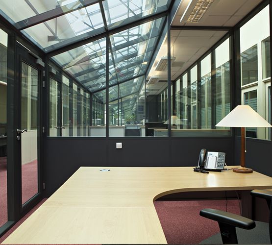 Cloison amovible H9 avec options vitrées ou pleines