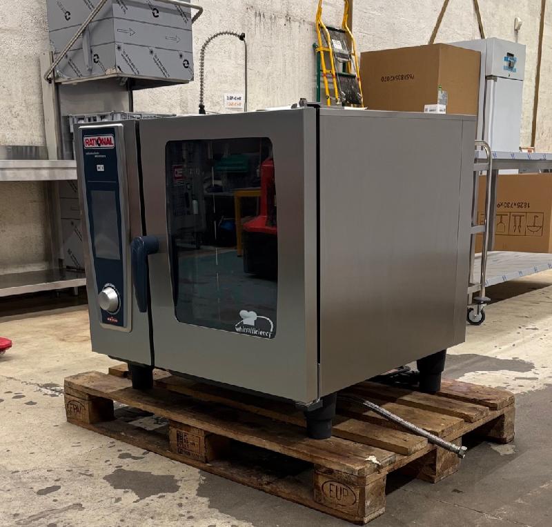 Four mixte à gaz - 6 niveaux GN1/1 - Rational SCC WE 61G d'occasion - 13 kW - Panneau tactile_1