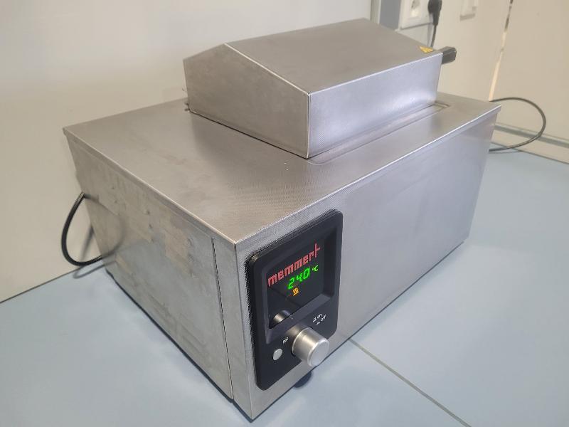 Bain-marie de laboratoire MEMMERT WNB 7_1