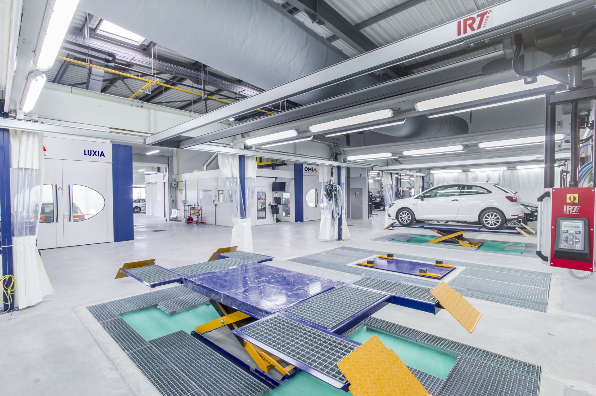 Table élévatrice - Levage de véhicules en carrosserie automobile - Charge 2,5 T à 2,8 T - Hauteur de travail 1000 mm_1