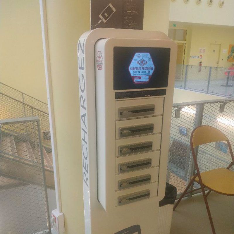 Borne de recharge de téléphones Compact Plus - 6 casiers sécurisés avec serrure à code ou RFID_1