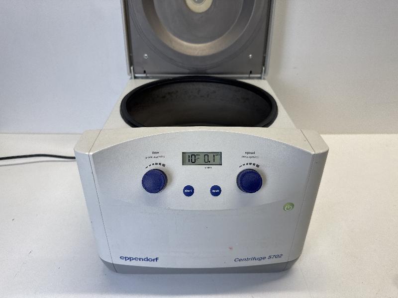 Centrifugeuse Eppendorf 5702_1