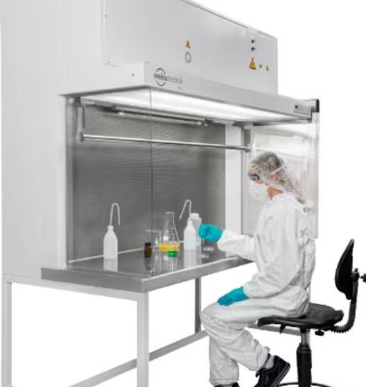 Postes de travail à flux laminaire HF/FFM/KVF - Protection contre la contamination particulaire et microbienne - Normes EU GMP Classe A ou ISO 5_1