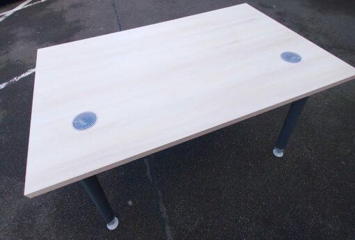 Bureau droit professionnel 120 x 80 cm d'occasion - blanc avec 2 obturateurs - Pratique et Organisé_1