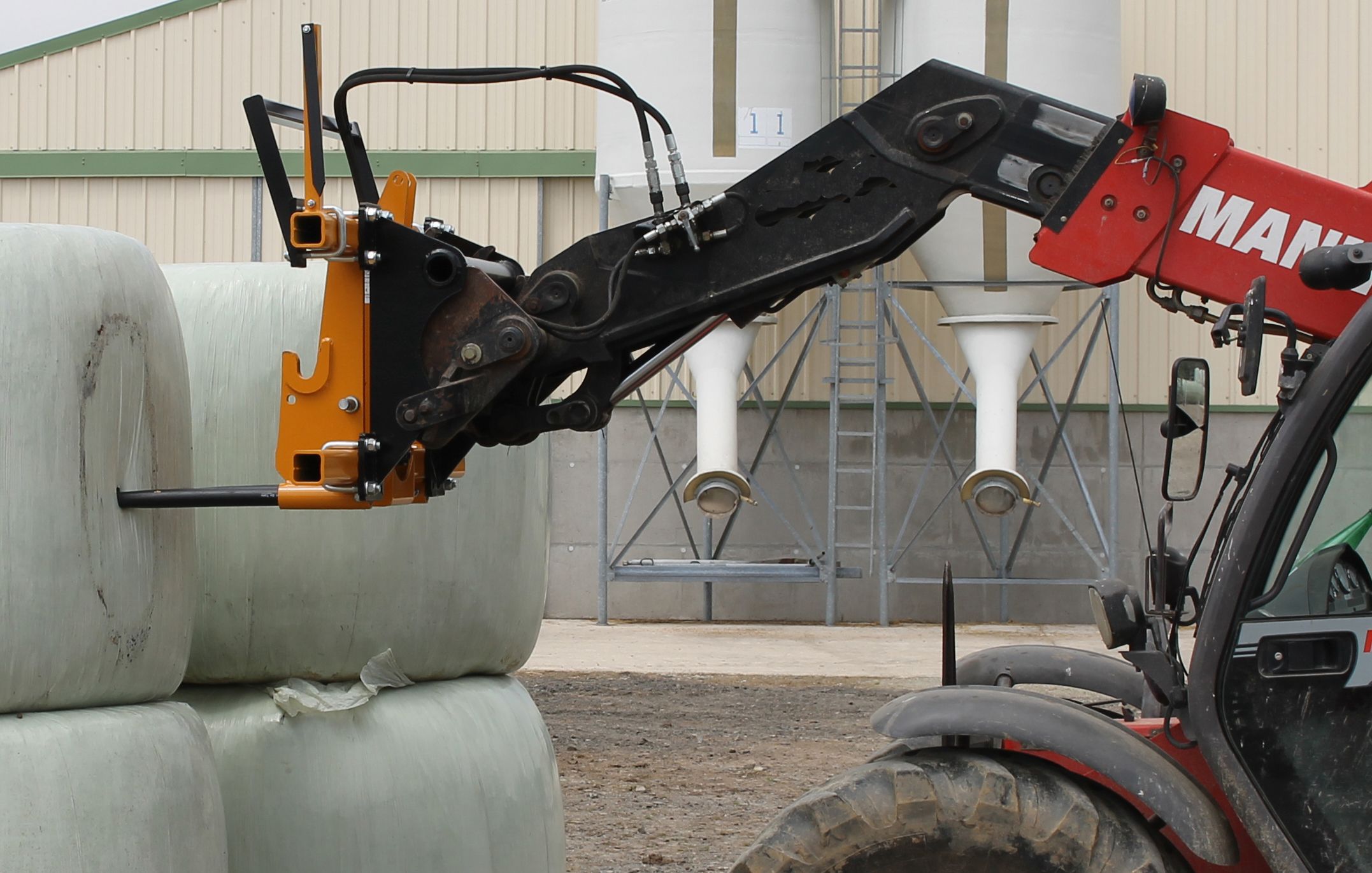 Pick & go dérouleuse pailleuse - emily - droite ou gauche_1