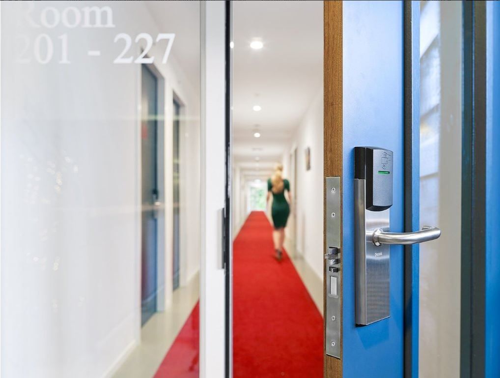 Serrure électronique d'hôtel CLASSIC - Technologie RFID sans contact - Sans cylindre - Résistante au feu EN 1634-1:2014_1