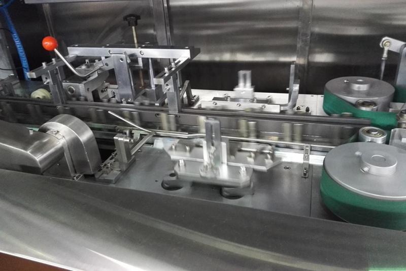 Encaisseuse à grande vitesse - Zhonghuan Packaging Machinery Co., Ltd - jusqu'à 200 pièces par minute_1