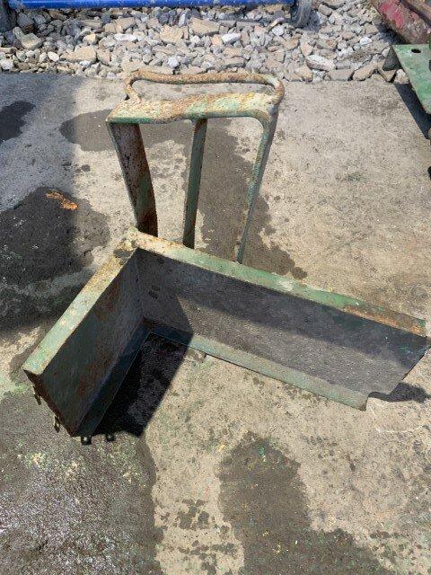 Pièce tracteur John Deere marche pied cabine PPI - En occasion_1