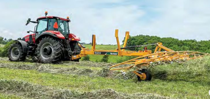 Faneuse TE330 Vermeer - Largeur de fanage 10,20 m - Facilité de transport et séchage rapide_1